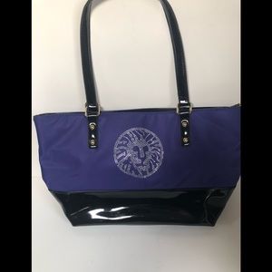 NWOT Anne Klein Women’s Purse with Silver Lion